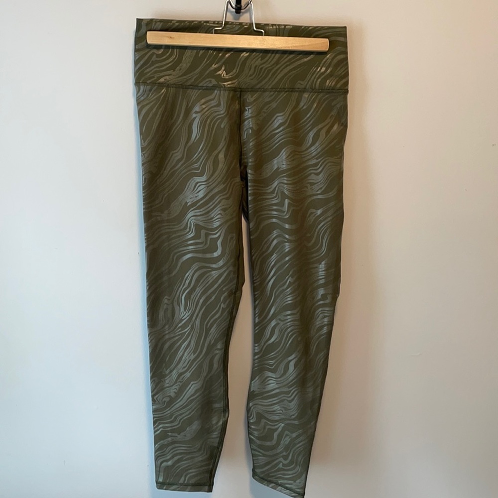 Fabletics High Waisted PowerHold 7/8 Legging